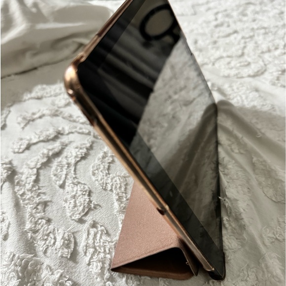 iPad 9th generation - Picture 3 of 6